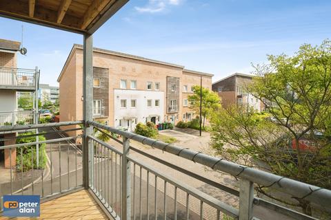 2 bedroom flat for sale, Burford Gardens, Cardiff