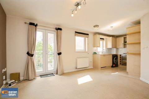2 bedroom flat for sale, Burford Gardens, Cardiff