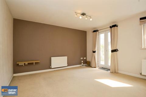 2 bedroom flat for sale, Burford Gardens, Cardiff