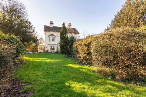 undefined, London Road, Burgess Hill