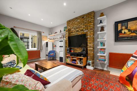 2 bedroom terraced house for sale, Millers Terrace, London E8