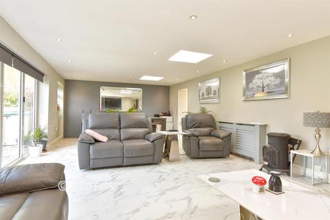 4 bedroom detached bungalow for sale, London Road, Sevenoaks TN15
