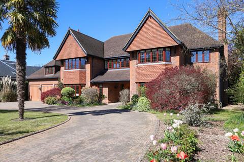 5 bedroom detached house for sale, Spicers Field, Oxshott, Leatherhead, Surrey KT22