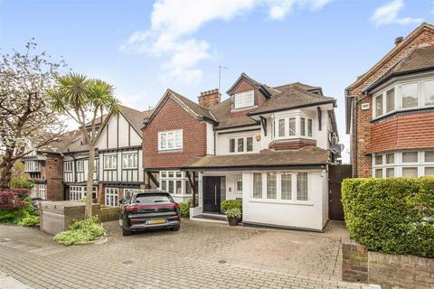 West Heath Road, Hampstead, NW3