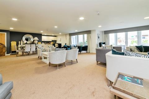 2 bedroom apartment for sale, Pegs Lane, HERTFORD