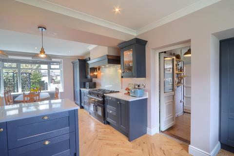 4 bedroom detached house for sale, Fairfield Road, Fairfield