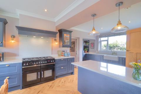 4 bedroom detached house for sale, Fairfield Road, Fairfield