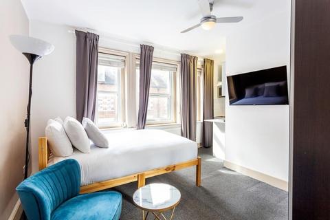 Studio to rent, London W5