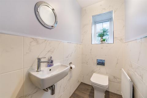3 bedroom semi-detached house for sale, Rudchester Close, Newcastle Upon Tyne, NE15 9BW