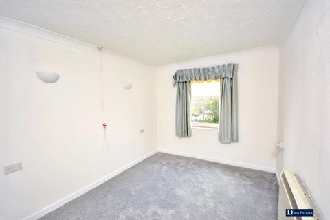 1 bedroom flat for sale, Goldsmere Court, Fentiman Way, Hornchurch