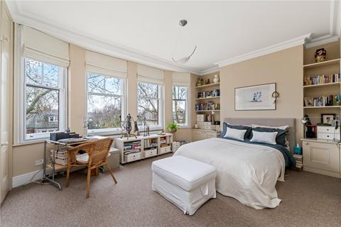 4 bedroom terraced house for sale, Station Parade, Kew, Richmond, Surrey, TW9