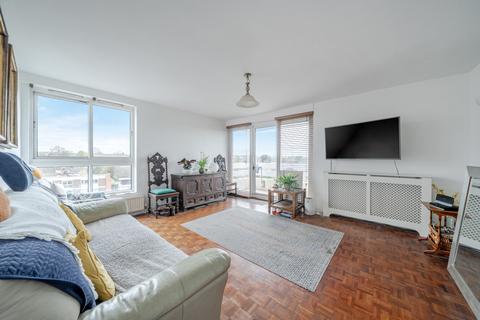 3 bedroom flat for sale, March Court, Warwick Drive, Putney, London, SW15