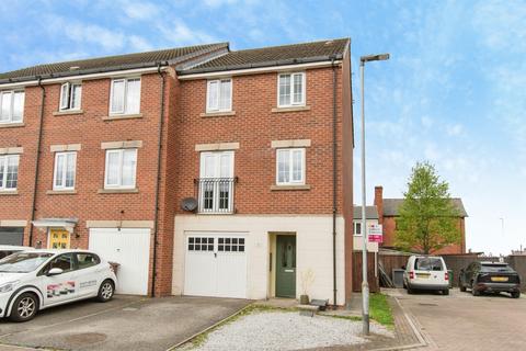 3 bedroom semi-detached house for sale, Toll Hill Drive, Castleford