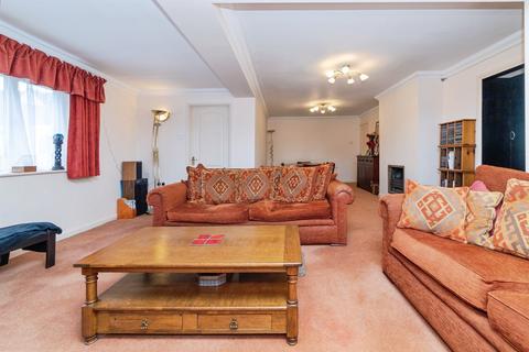 4 bedroom detached house for sale, New Walk, Shillington, Hitchin