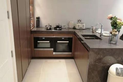 1 bedroom apartment for sale, Lincoln Square, London, WC2A