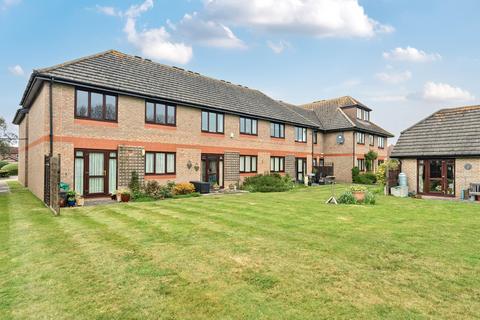 1 bedroom flat for sale, Station Road, Littlehampton BN16