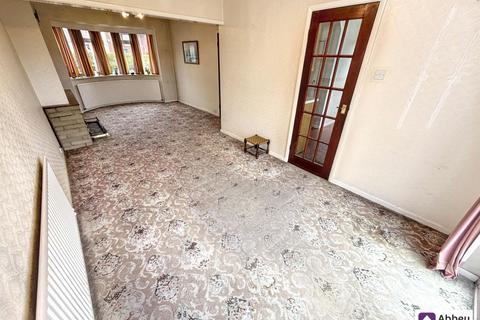 3 bedroom semi-detached house for sale, Minster Crescent, Leicester, LE4