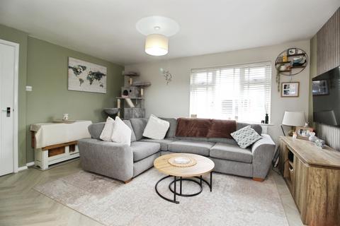 2 bedroom flat for sale, Town Street, Rodley, Leeds