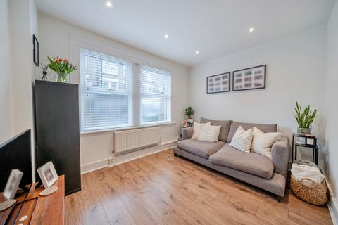 2 bedroom flat for sale, Landor Road, Clapham, London, SW9