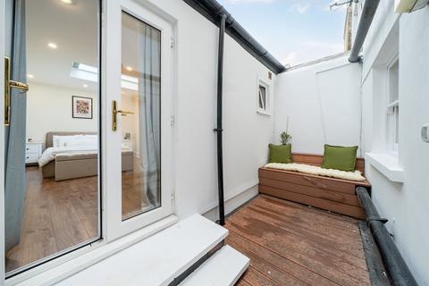 2 bedroom flat for sale, Landor Road, Clapham, London, SW9