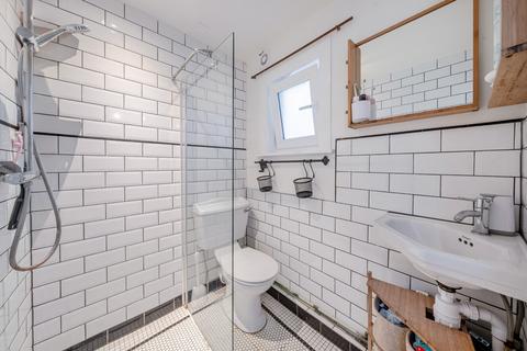 2 bedroom flat for sale, Landor Road, Clapham, London, SW9