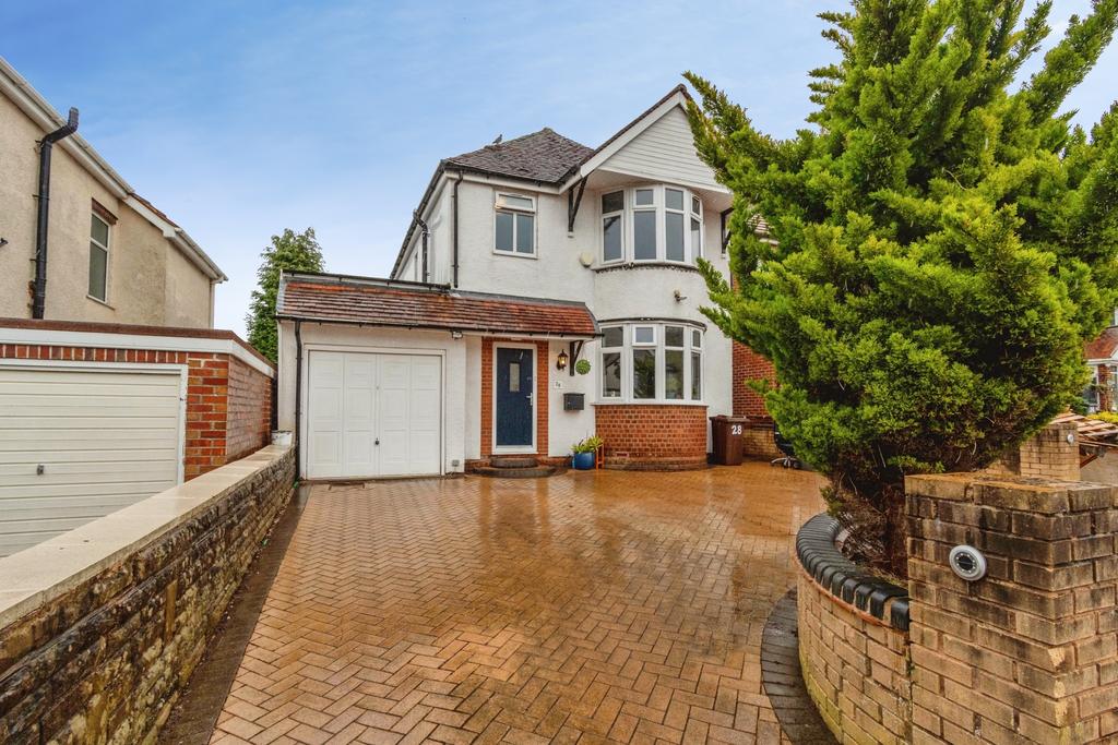 Wells Road, Wolverhampton, WV4 3 bed detached house for sale - £390,000