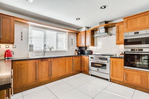 4 bedroom detached house for sale, Tudor Lawns, Carr Gate, Wakefield