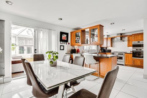 4 bedroom detached house for sale, Tudor Lawns, Carr Gate, Wakefield