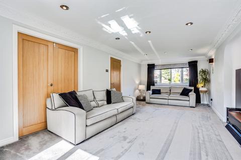 4 bedroom detached house for sale, Tudor Lawns, Carr Gate, Wakefield