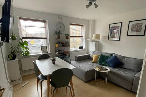 undefined, Mile End Road, Stepney Green, London, E1