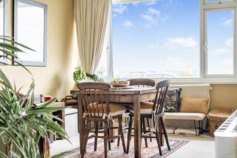 2 bedroom flat for sale, Brighton Road, Lancing, West Sussex, BN15