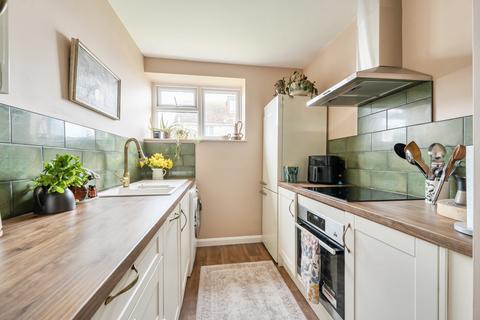 2 bedroom flat for sale, Brighton Road, Lancing, West Sussex, BN15