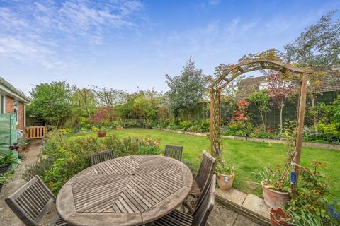 3 bedroom bungalow for sale, Tarrant Avenue, Witney, Oxfordshire