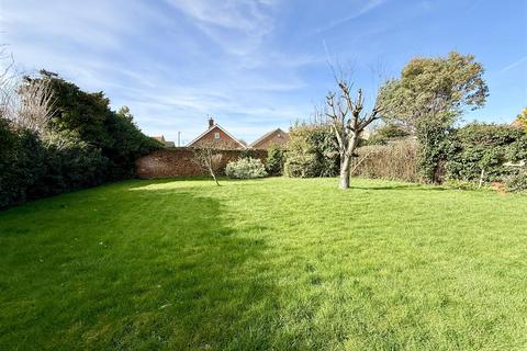3 bedroom detached bungalow for sale, Lighthouse Lane, Happisburgh, Norwich