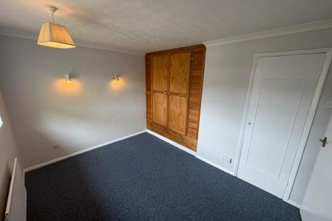 3 bedroom terraced house to rent, Campkin Road, Cambridge, Cambridgeshire, CB4