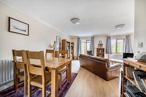 4 bedroom semi-detached house for sale, Meadow Bank, Guildford, Surrey, GU1