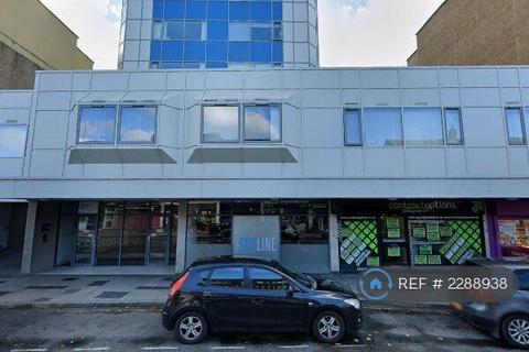 Studio to rent, Skyline, Slough, SL1