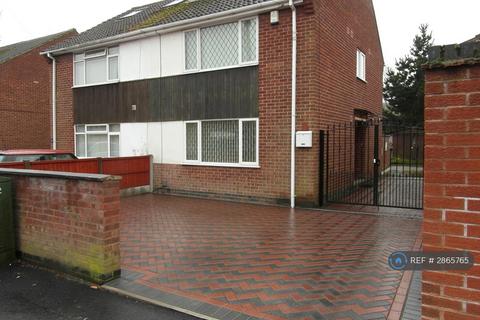 3 bedroom semi-detached house to rent, Trelawney Road, Exhall, CV7