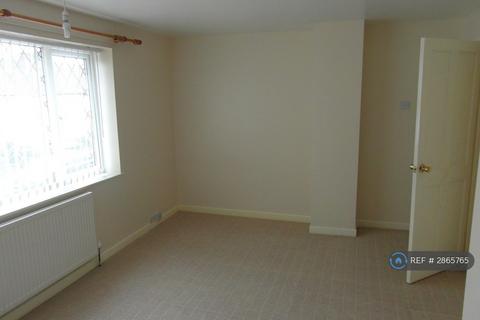3 bedroom semi-detached house to rent, Trelawney Road, Exhall, CV7