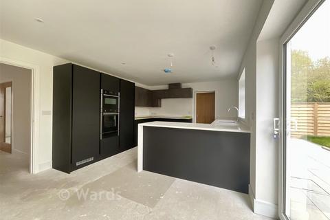 5 bedroom detached house for sale, Ivychurch, Kent