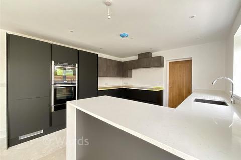 5 bedroom detached house for sale, Ivychurch, Kent