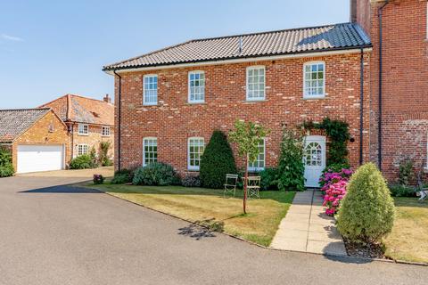 4 bedroom semi-detached house for sale, St. Georges, Wicklewood