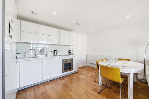 2 bedroom flat for sale, Eythorne Road, London