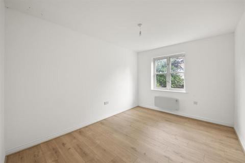 2 bedroom flat for sale, Reid Close, Hayes