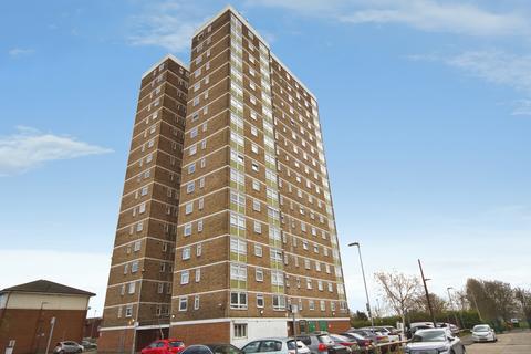 2 bedroom flat for sale, Siviter Way, Dagenham, Essex, RM10