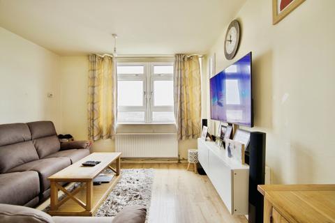2 bedroom flat for sale, Siviter Way, Dagenham, Essex, RM10