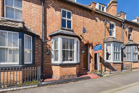 3 bedroom house to rent, Cross Street, Leamington Spa, CV32 4PX