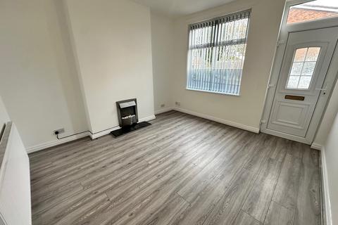 2 bedroom terraced house to rent, Hampton Street, Dudley, DY2