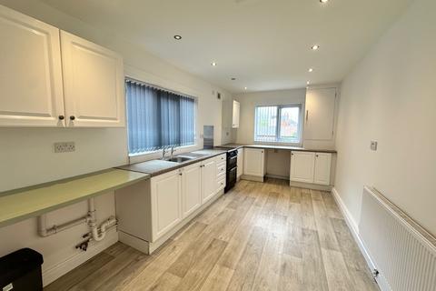 2 bedroom terraced house to rent, Hampton Street, Dudley, DY2