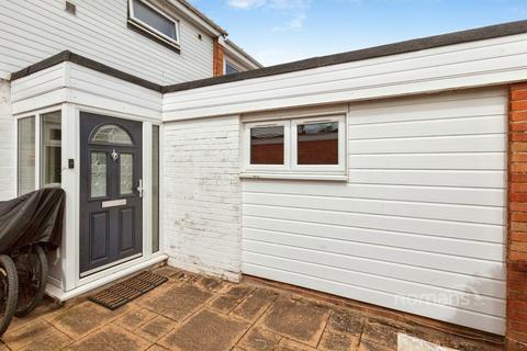 Studio to rent, Martin Close, Windsor, Berkshire, SL4